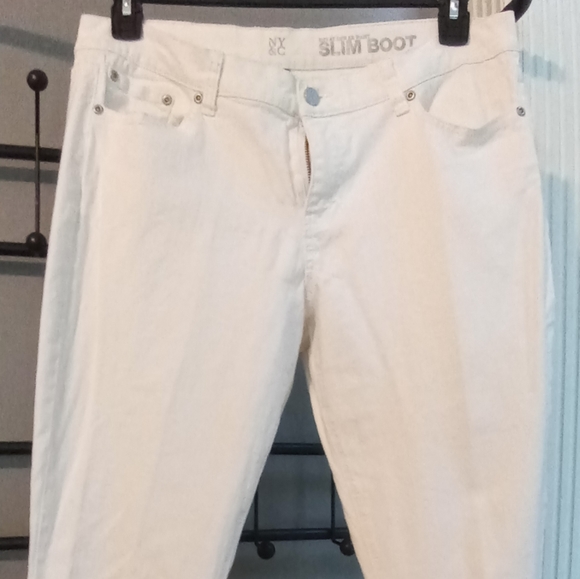 New York & Company Denim - 🔥3/$40🔥NWOT NY&Co. White Jeans